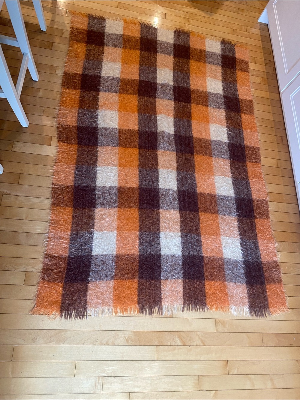 HUDSON’S BAY CO. Mohair Plaid Throw Blanket Fall Orange/Brown/Cream L: 69”x46” - Picture 2 of 16